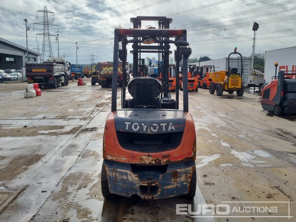 2013 Toyota 52-8FDF30 - Carretilla elevadora: foto 4 2013 Toyota 52-8FDF30 - Carretilla elevadora: foto 4