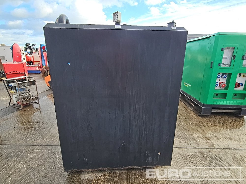 2013 Turner Fabrications 5448 Litres - Tanque de almacenamiento: foto 4 2013 Turner Fabrications 5448 Litres - Tanque de almacenamiento: foto 4