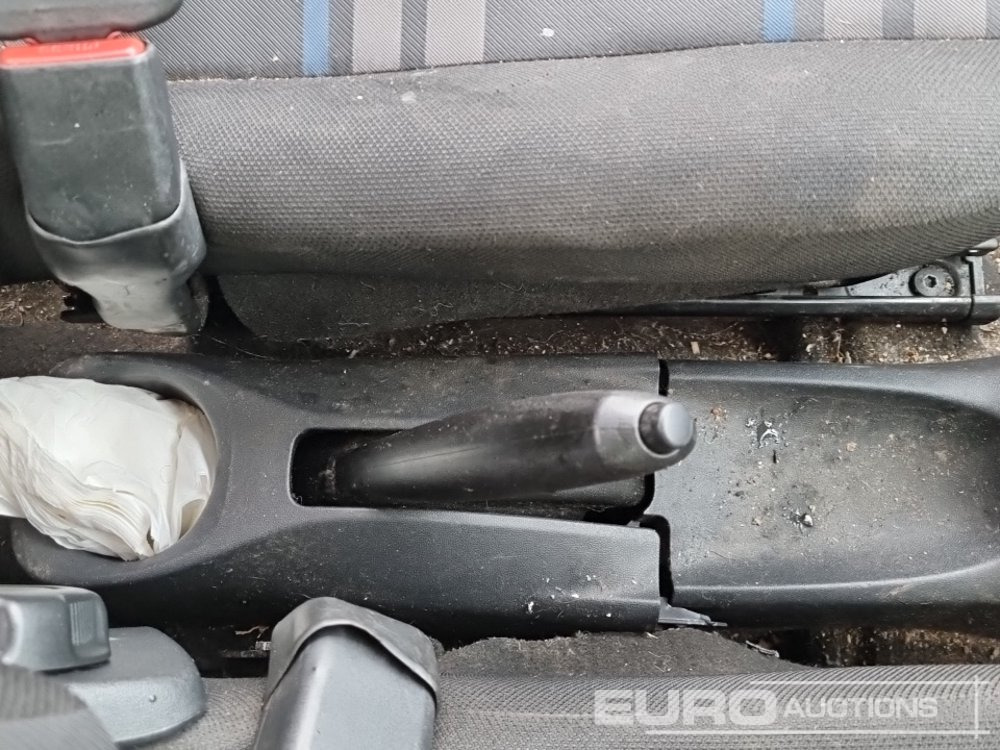 Coche 2014 Peugeot 108: foto 31