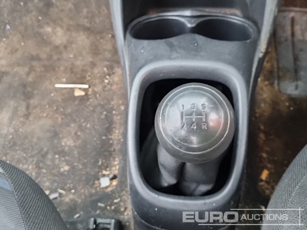 Coche 2014 Peugeot 108: foto 30