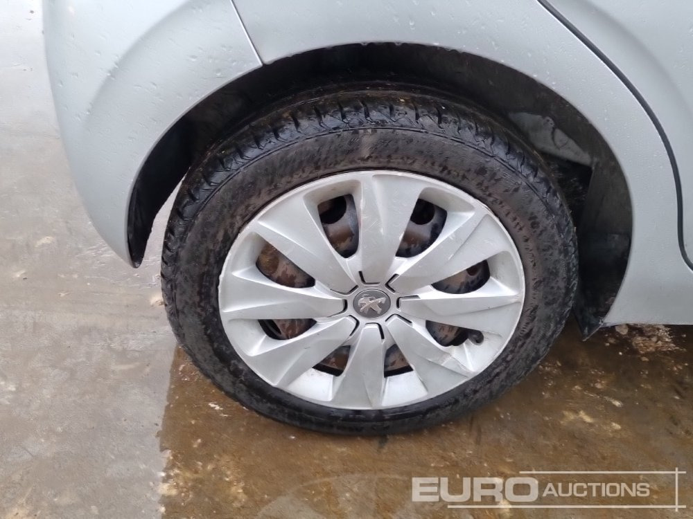 Coche 2014 Peugeot 108: foto 11