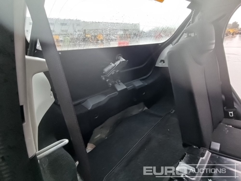 Coche 2014 Peugeot 108: foto 22