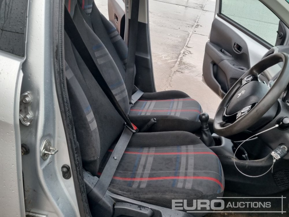 Coche 2014 Peugeot 108: foto 27