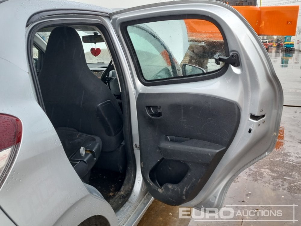 Coche 2014 Peugeot 108: foto 20