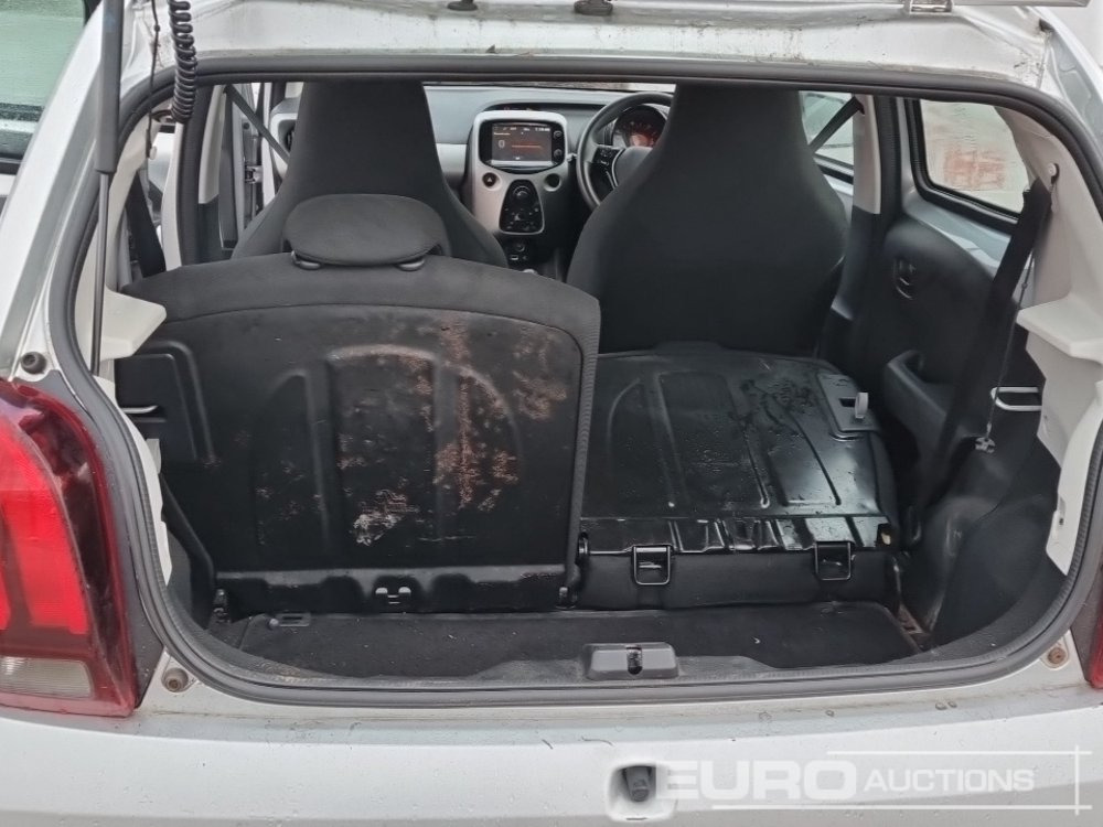 Coche 2014 Peugeot 108: foto 23