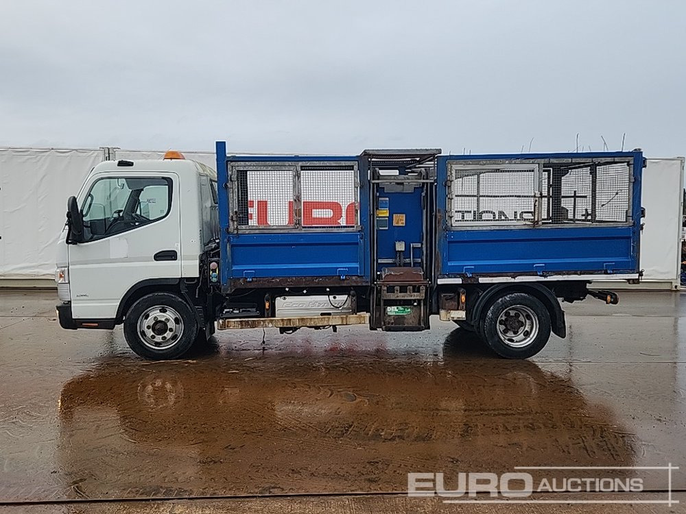 2015 Mitsubishi Fuso 7C15 - Volquete camión: foto 2 2015 Mitsubishi Fuso 7C15 - Volquete camión: foto 2