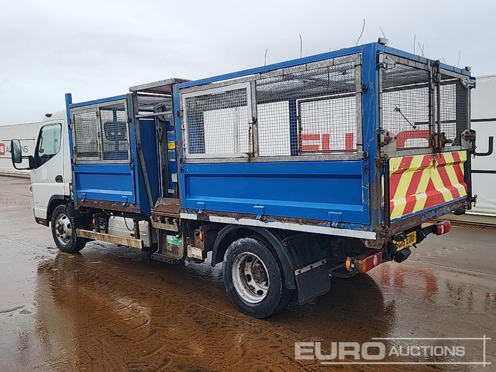 2015 Mitsubishi Fuso 7C15 - Volquete camión: foto 3 2015 Mitsubishi Fuso 7C15 - Volquete camión: foto 3