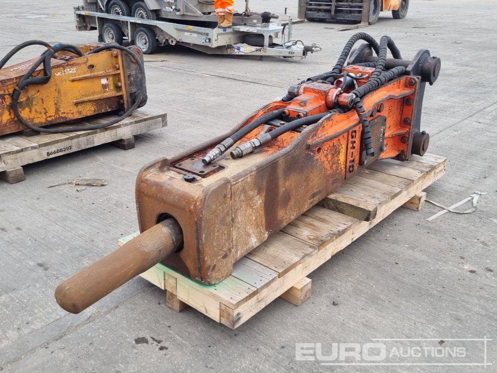 2015 NPK GH-10 - Martillo hidráulico: foto 1 2015 NPK GH-10 - Martillo hidráulico: foto 1