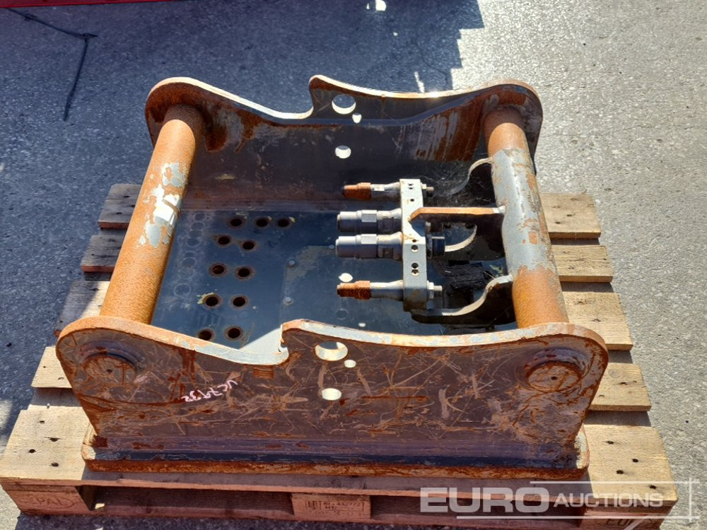 2016 Oilquick Head Stock 80mm Pin to suit 20 Ton Excavator - Martillo hidráulico: foto 2 2016 Oilquick Head Stock 80mm Pin to suit 20 Ton Excavator - Martillo hidráulico: foto 2