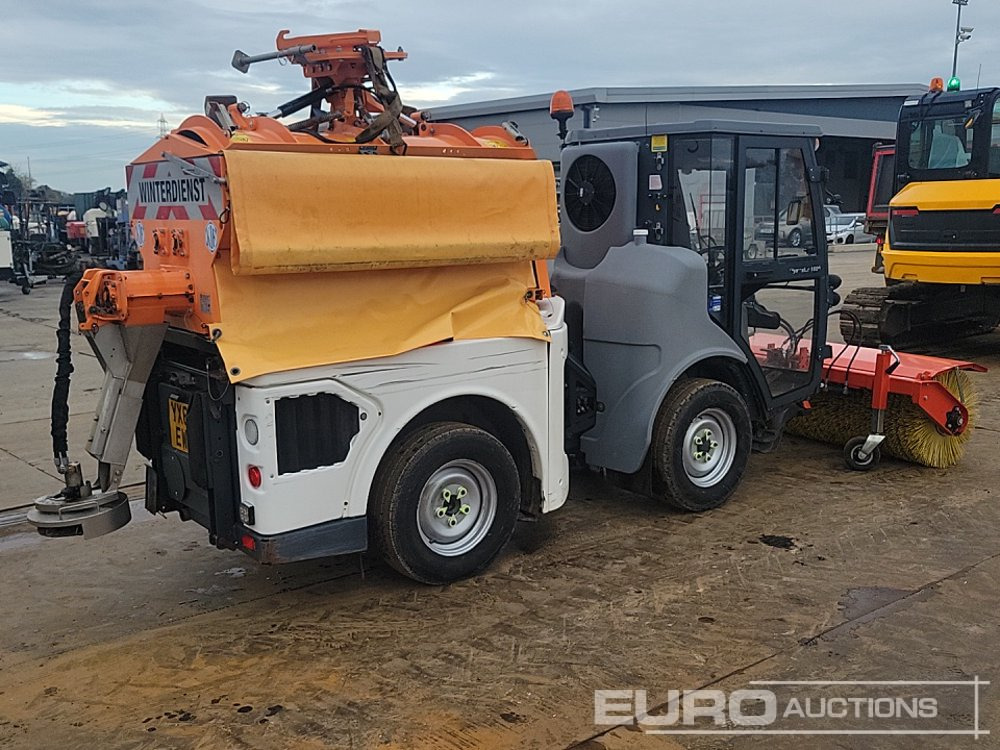 2017 Hako Citymaster 1600 4x2 Compact Gritter, Hydraulic Snow Plough & Sweeper Attachment, Reverse Camera, Automatic Gearbox (Reg. Docs. Available) - Barredora vial: foto 5 2017 Hako Citymaster 1600 4x2 Compact Gritter, Hydraulic Snow Plough & Sweeper Attachment, Reverse Camera, Automatic Gearbox (Reg. Docs. Available) - Barredora vial: foto 5
