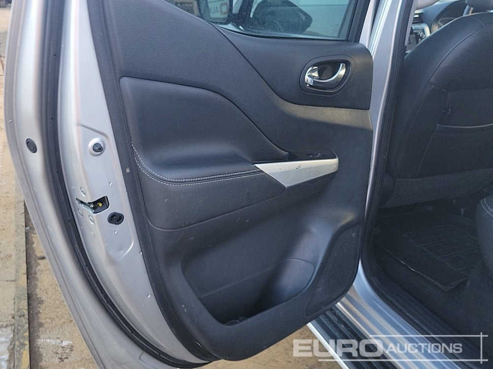 Pick-up 2017 Nissan Navara: foto 20