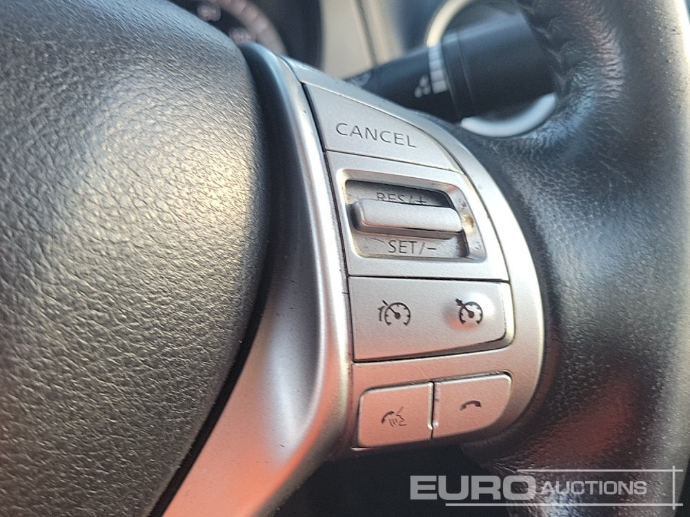 Pick-up 2017 Nissan Navara: foto 33