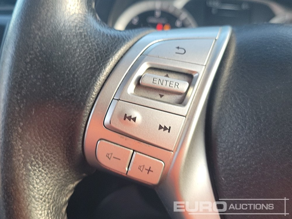 Pick-up 2017 Nissan Navara: foto 34