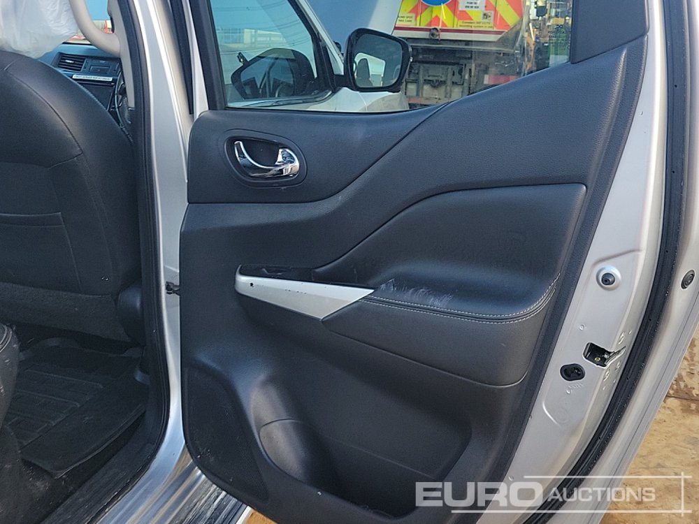 Pick-up 2017 Nissan Navara: foto 22