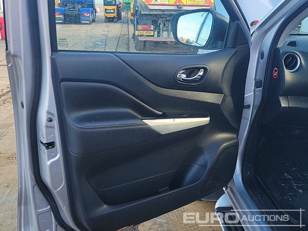 Pick-up 2017 Nissan Navara: foto 24