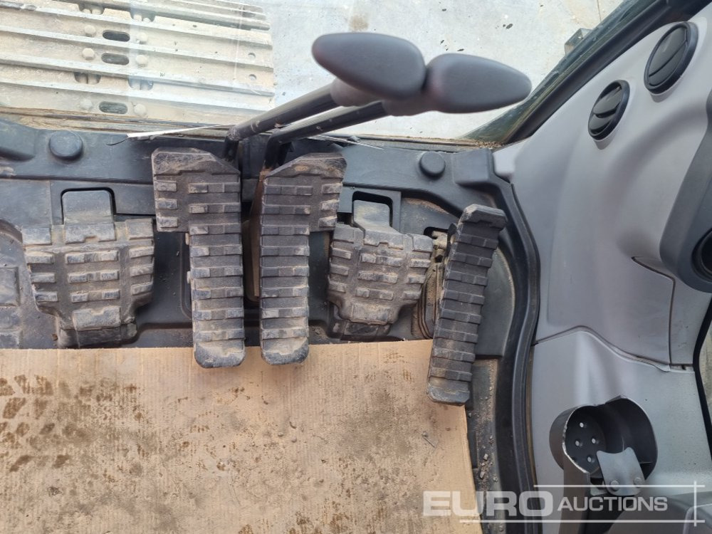 Excavadora de cadenas 2019 Case CX130D: foto 36