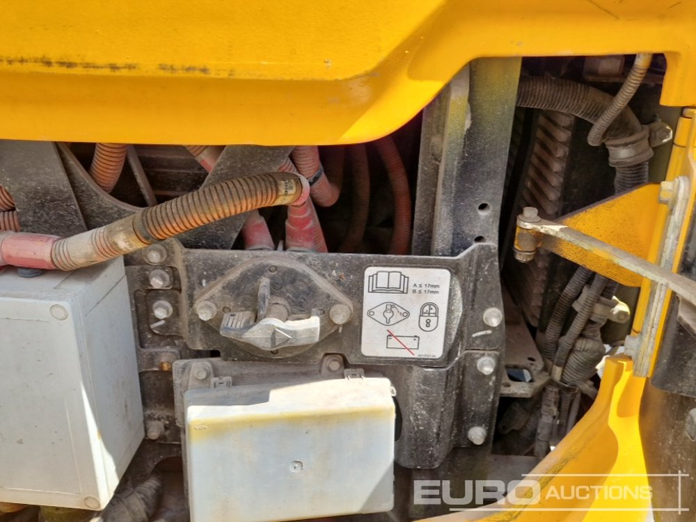 Miniexcavadora 2019 JCB 19C-1E Electric: foto 31