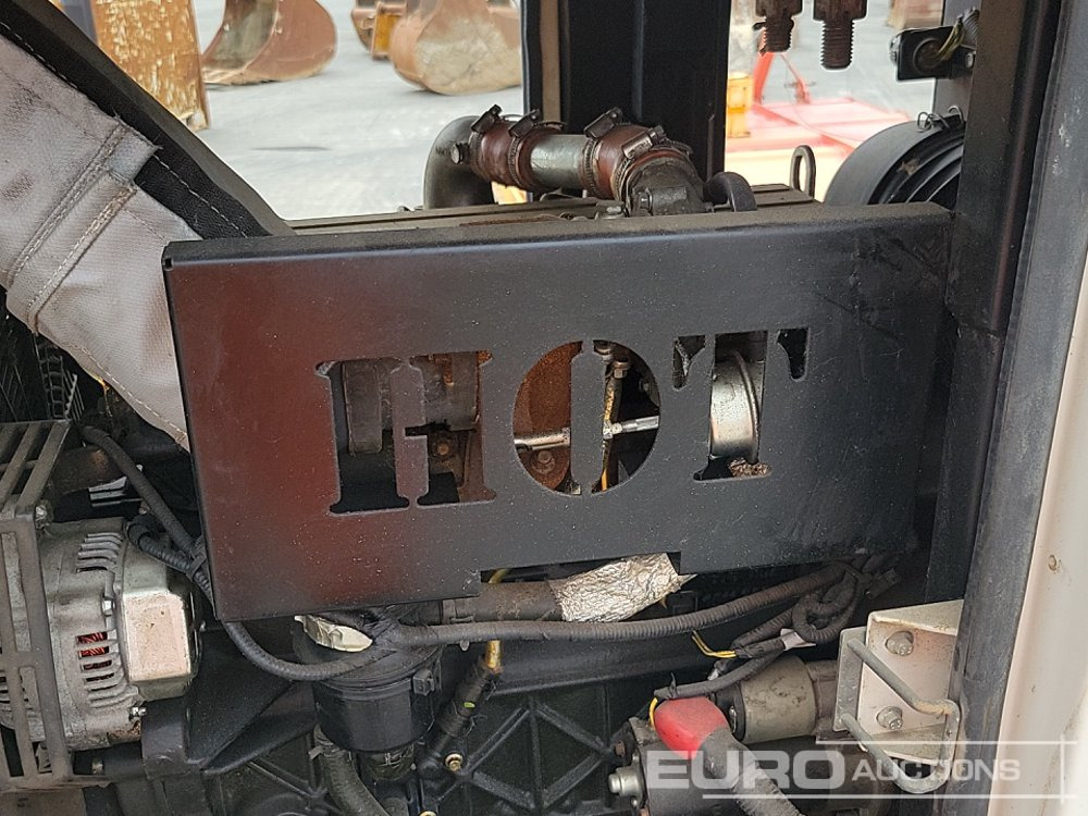 Generador industriale 2019 JCB G41QS: foto 24