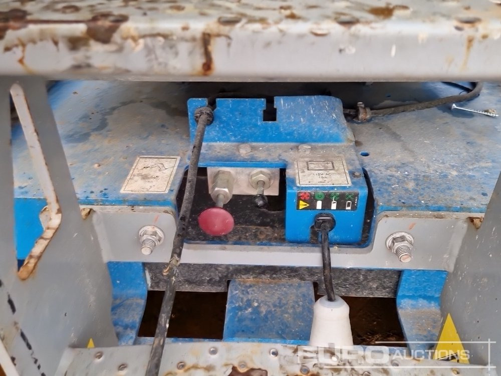 Plataforma de tijeras 2020 Genie GS3246: foto 18