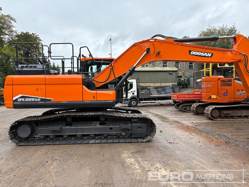 2021 Doosan DX225LC-5 - Excavadora de cadenas: foto 1 2021 Doosan DX225LC-5 - Excavadora de cadenas: foto 1
