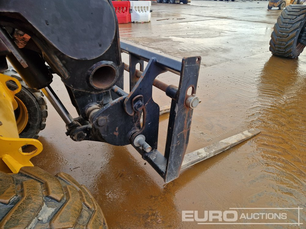 Manipulador telescópico 2022 JCB 520-40: foto 21