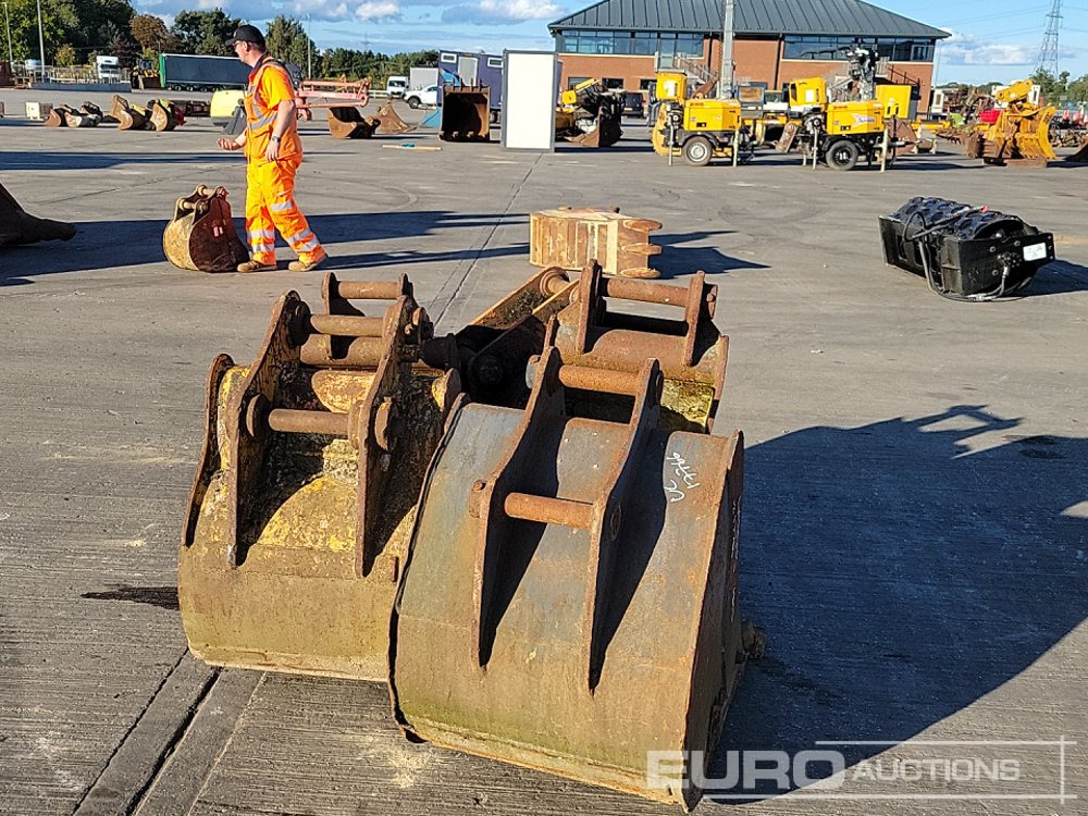24", 22", 18", 18", 18" Digging Bucket 45mm Pin to suit 4-6 Ton Excavator - Cazo: foto 2 24", 22", 18", 18", 18" Digging Bucket 45mm Pin to suit 4-6 Ton Excavator - Cazo: foto 2