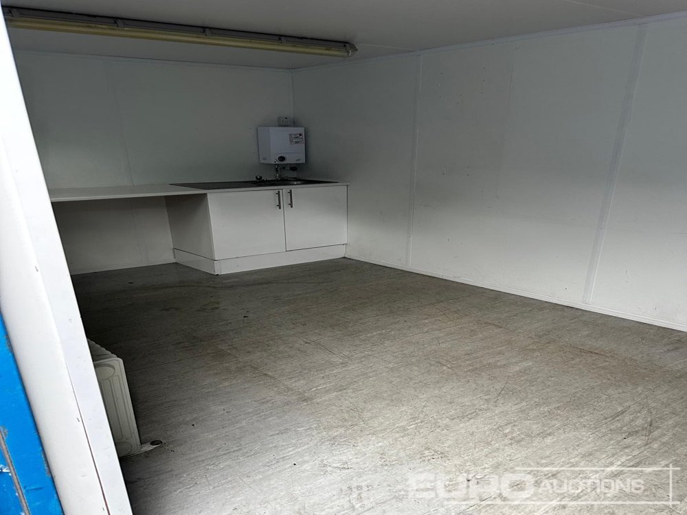24-foot x 9 Foot Office / Canteen (Selling Offsite - Location: Studham) - Contenedor marítimo: foto 3 24-foot x 9 Foot Office / Canteen (Selling Offsite - Location: Studham) - Contenedor marítimo: foto 3