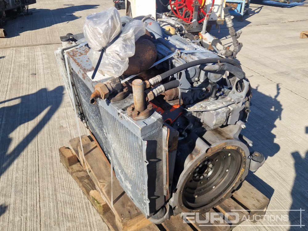 4 Cylinder Engine - Motor: foto 3 4 Cylinder Engine - Motor: foto 3