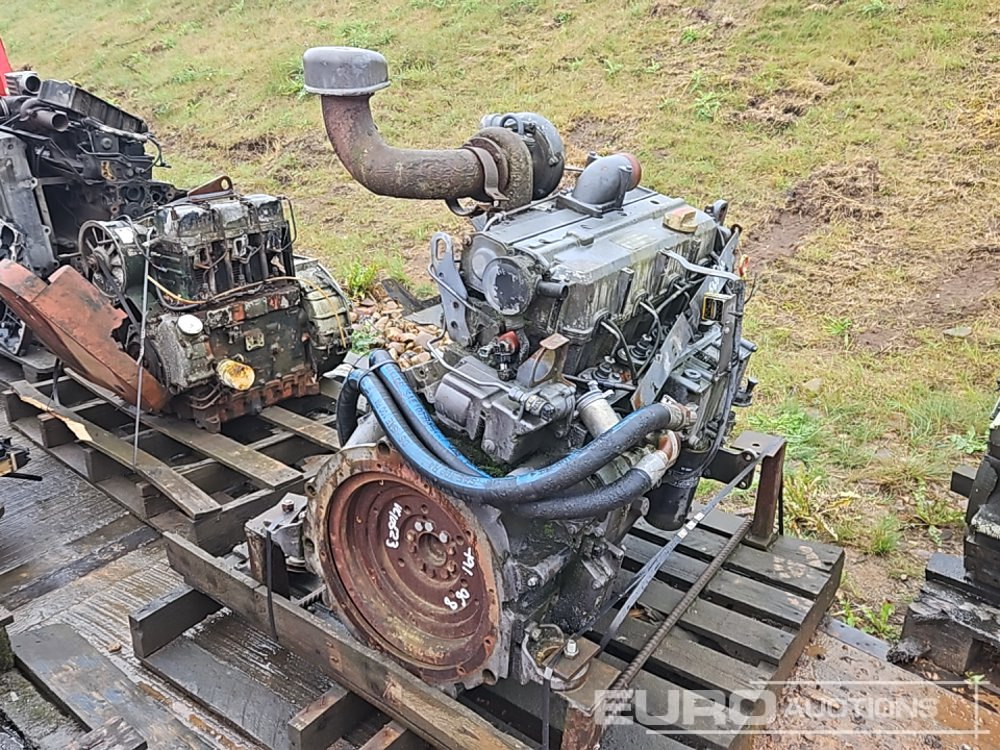 4 Cylinder Engine - Motor: foto 1 4 Cylinder Engine - Motor: foto 1
