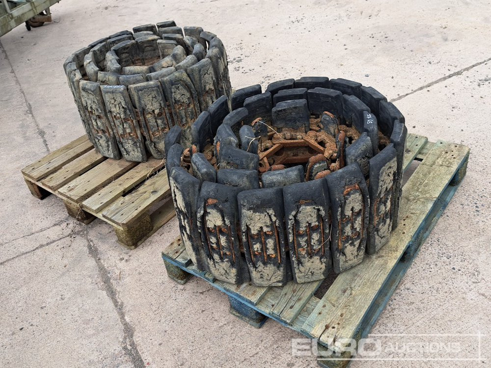 400mm City Block Track Group to suit 6 Ton Excavator (2 of) Plastic Vandal Guard Set (3 of) - Oruga para Maquinaria de construcción: foto 1 400mm City Block Track Group to suit 6 Ton Excavator (2 of) Plastic Vandal Guard Set (3 of) - Oruga para Maquinaria de construcción: foto 1