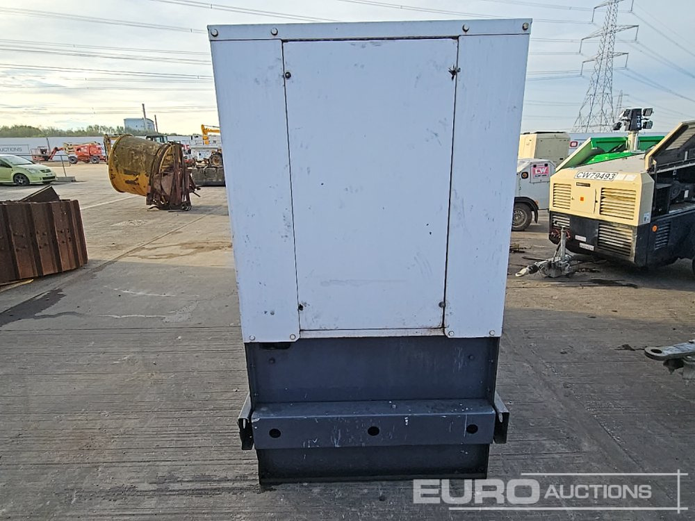 40kVA Generator, 4 Cylinder Engine - Generador industriale: foto 3 40kVA Generator, 4 Cylinder Engine - Generador industriale: foto 3