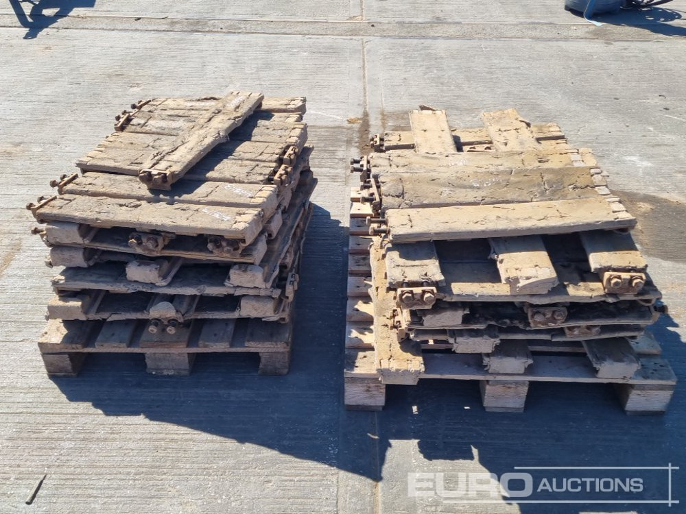 700mm Rubber Block Pads (2 Pallets of) - Oruga para Maquinaria de construcción: foto 2 700mm Rubber Block Pads (2 Pallets of) - Oruga para Maquinaria de construcción: foto 2