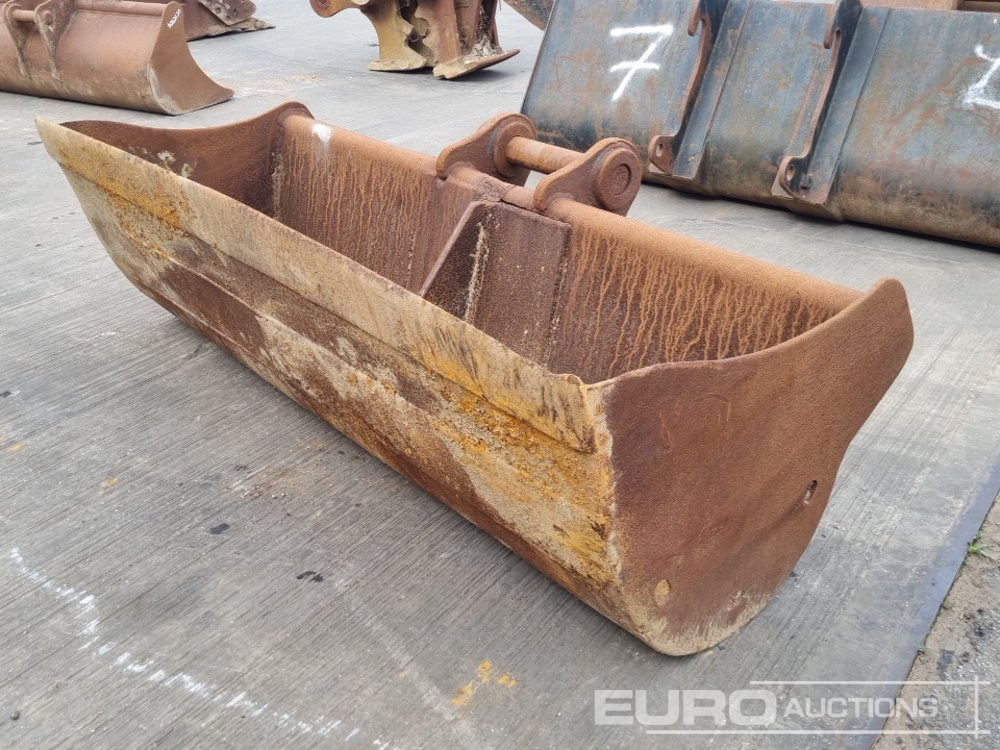 86"Ditching Bucket 80mm Pin to suit 20 Ton Excavator - Cazo: foto 1 86"Ditching Bucket 80mm Pin to suit 20 Ton Excavator - Cazo: foto 1