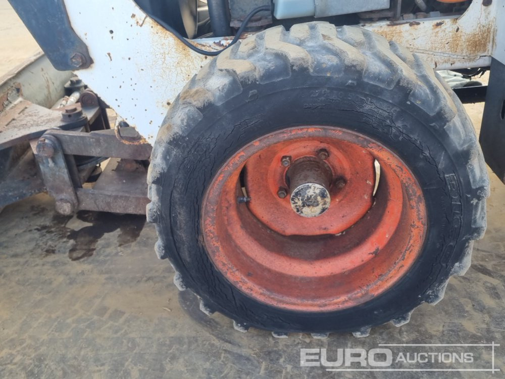 Zanjadora Bobcat 3023: foto 9