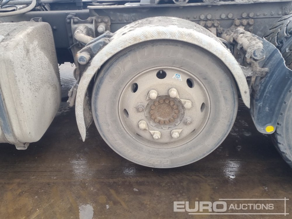 Cabeza tractora Scania G400: foto 10