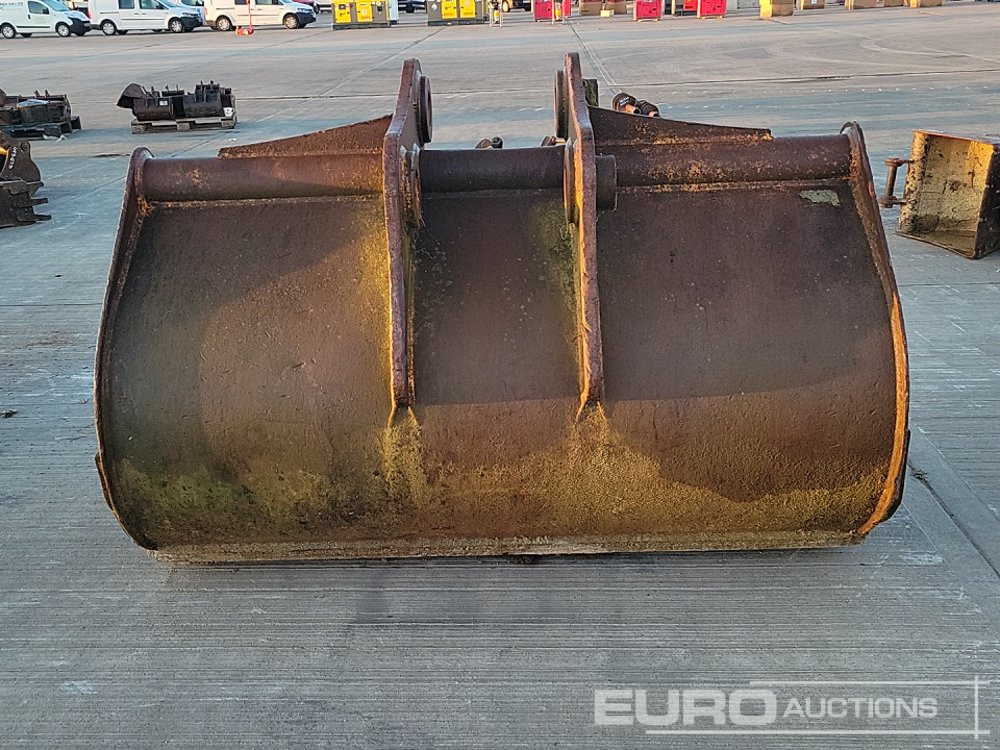 Case 64" Clay Digging Bucket 90mm Pin to suit 30 Ton Excavator - Cazo: foto 4 Case 64" Clay Digging Bucket 90mm Pin to suit 30 Ton Excavator - Cazo: foto 4