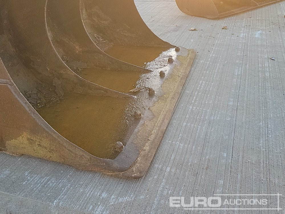 Cazo Case 64" Clay Digging Bucket 90mm Pin to suit 30 Ton Excavator: foto 10