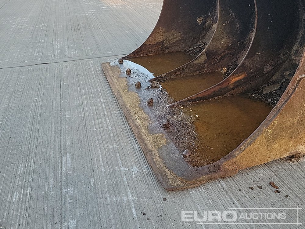 Cazo Case 64" Clay Digging Bucket 90mm Pin to suit 30 Ton Excavator: foto 9