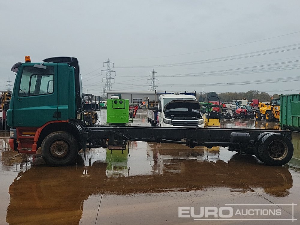 DAF CF65.220 - Chasis camión: foto 2 DAF CF65.220 - Chasis camión: foto 2