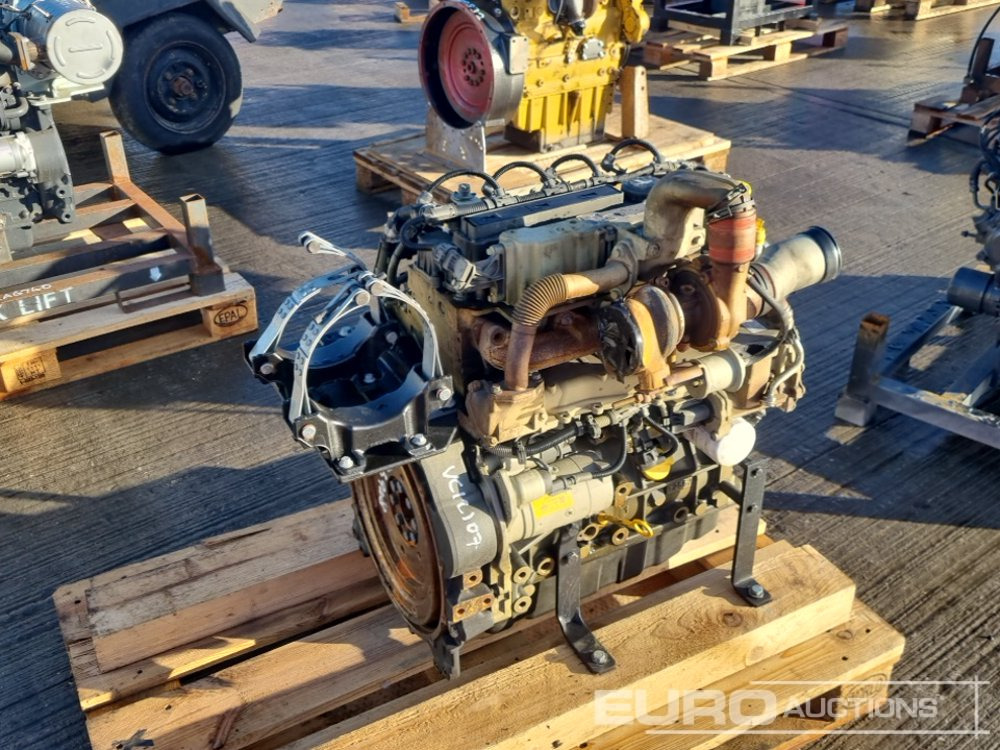 Deutz 4 Cylinder Engine - Motor: foto 5 Deutz 4 Cylinder Engine - Motor: foto 5