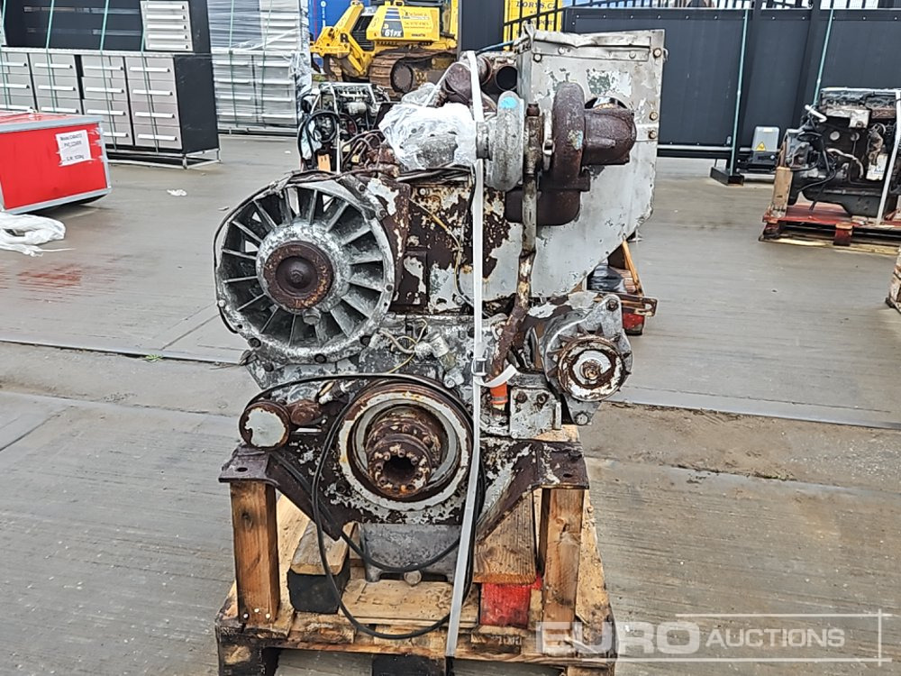 Deutz 5 Cylinder Engine - Motor: foto 2 Deutz 5 Cylinder Engine - Motor: foto 2