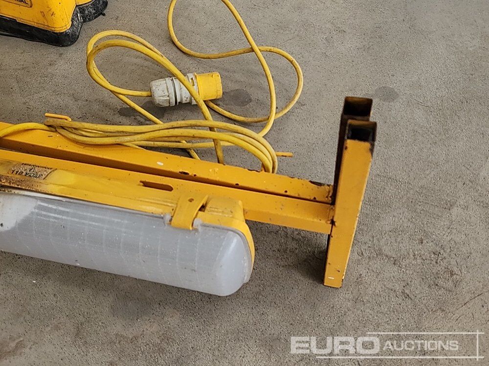 Electric External Work Light & 110 Volt Work Light - Equipo de taller: foto 5 Electric External Work Light & 110 Volt Work Light - Equipo de taller: foto 5