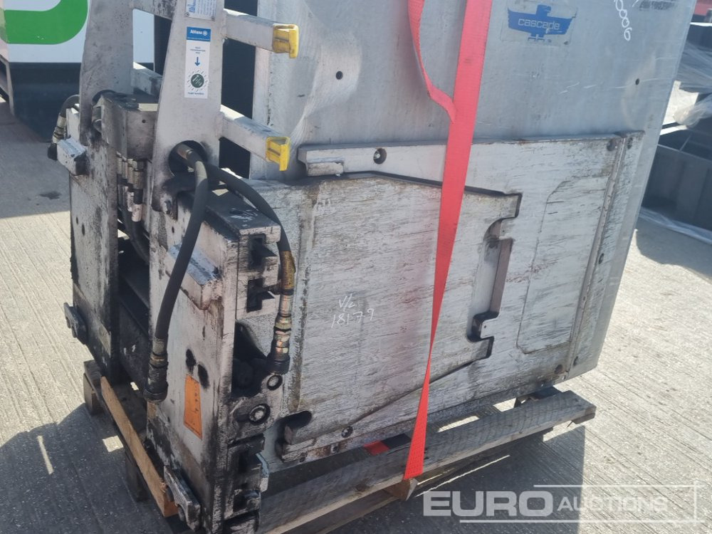 Equipo de manutención Cascade Hydraulic Bale Clamp to suit Forklift: foto 17