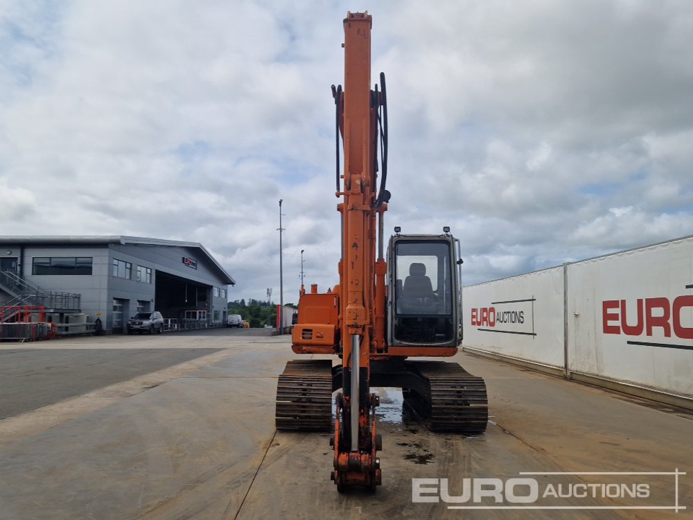 Excavadora de cadenas Hitachi EX135: foto 8
