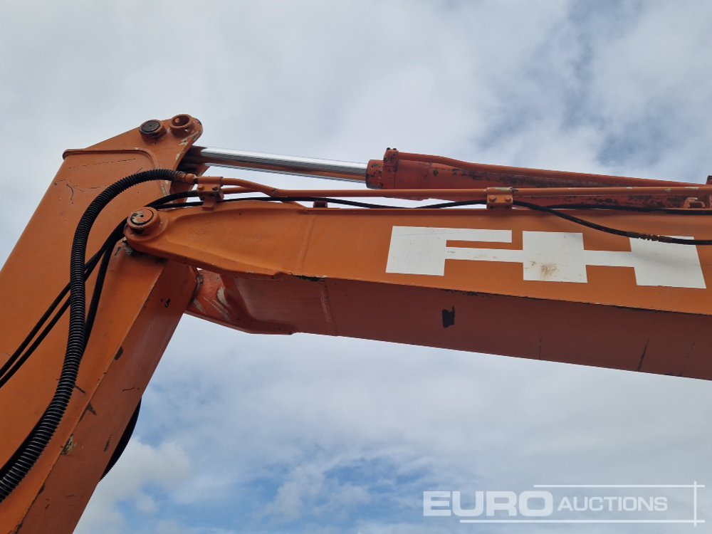 Excavadora de cadenas Hitachi EX135: foto 16