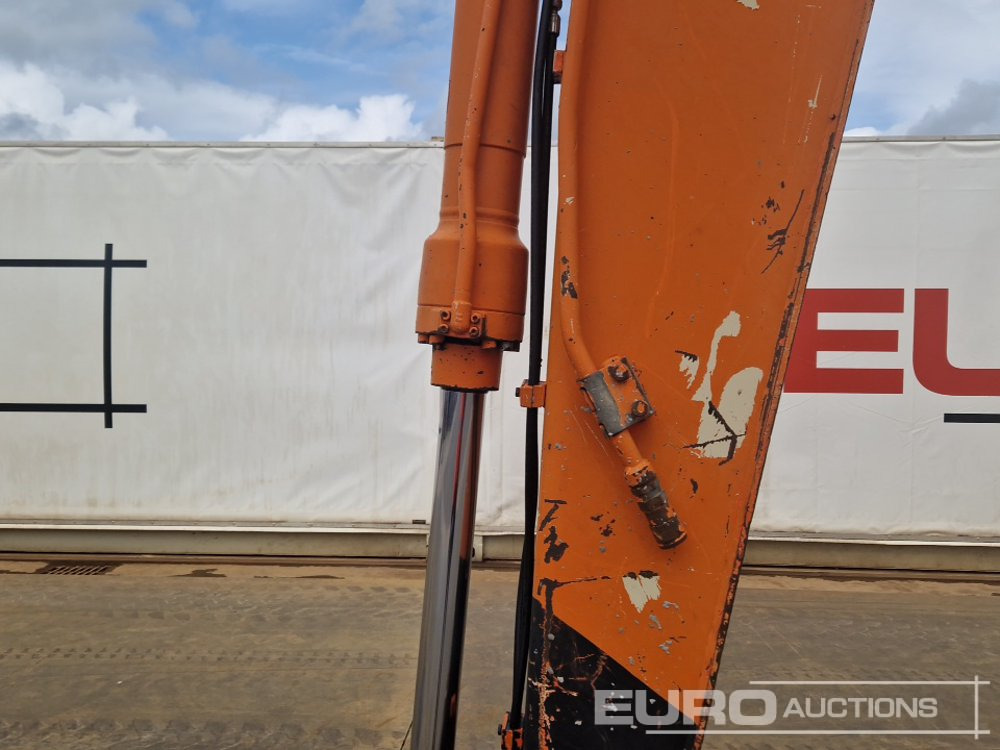 Excavadora de cadenas Hitachi EX135: foto 12