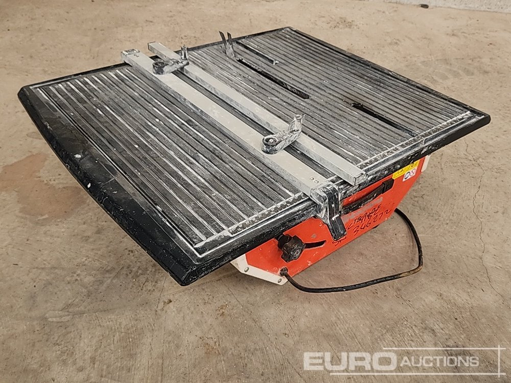 Husqvarna TS230F 110 Volt Tile Saw - Equipo de construcción: foto 4 Husqvarna TS230F 110 Volt Tile Saw - Equipo de construcción: foto 4