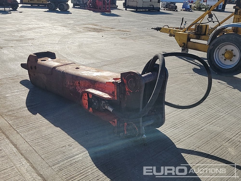 Hydraulic Breaker 80mm Pin to suit 20 Ton Excavator - Martillo hidráulico: foto 3 Hydraulic Breaker 80mm Pin to suit 20 Ton Excavator - Martillo hidráulico: foto 3
