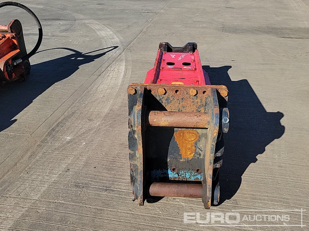 Hydraulic Breaker 80mm Pin to suit 20 Ton Excavator - Martillo hidráulico: foto 4 Hydraulic Breaker 80mm Pin to suit 20 Ton Excavator - Martillo hidráulico: foto 4