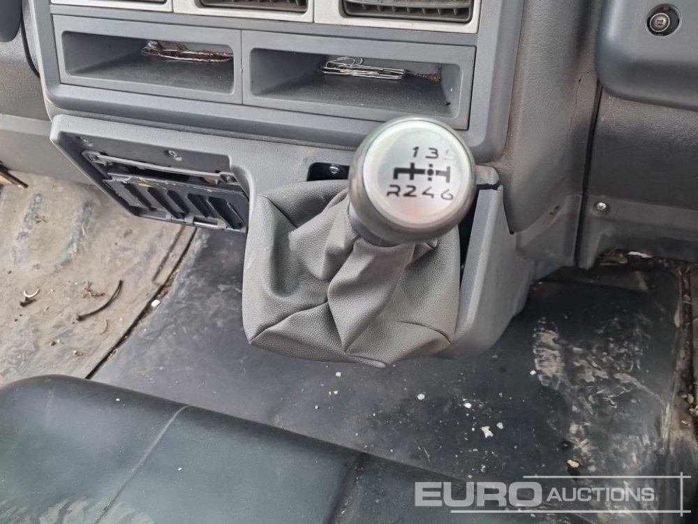 Cisterna camión Iveco 100E18: foto 34